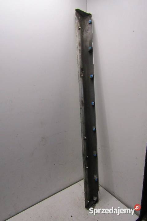 LISTWA PROGOWA LEWA LEWE W13 MITSUBISHI osobowe