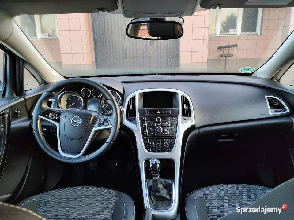 Opel Astra 2014 r świętokrzyskie Smyków