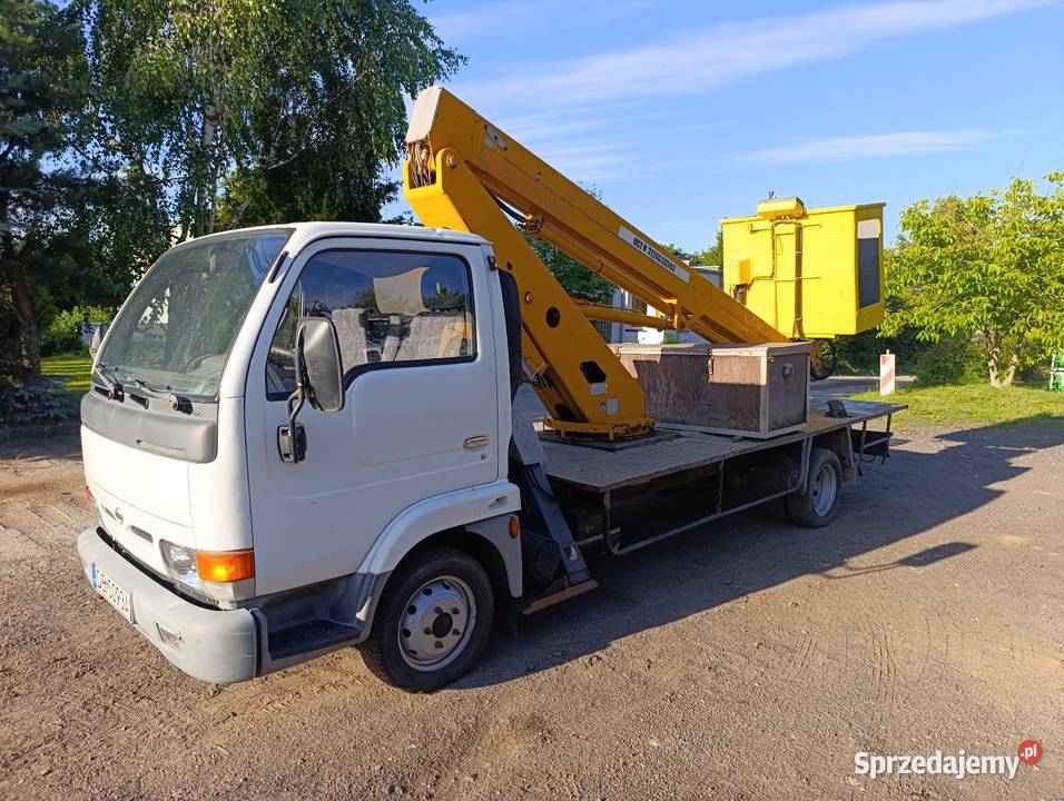 Podnośnik Koszowy Nissan Cabtar 2000 Bizocchi Gniezno