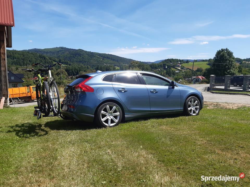 Prywatne Volvo V40 16d SUMMUM Bixenon Ledy TFT Kłobuck