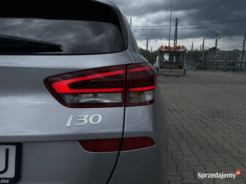 Hyundai i30 15TGDI 48V 7DCT 140 Smart Salon Kombi Samochody osobowe Piotrków Trybunalski