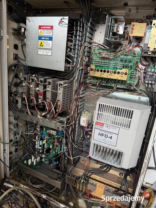 HAAS VF2 2005 Centrum CNC z 4 osią i TSC 20 Chybie sprzedam