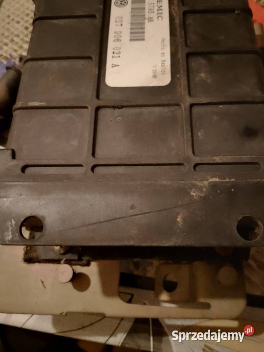 Sterownik silnika Golf 3 USA TEMIC 037906021A Sobieska Wola Pierwsza