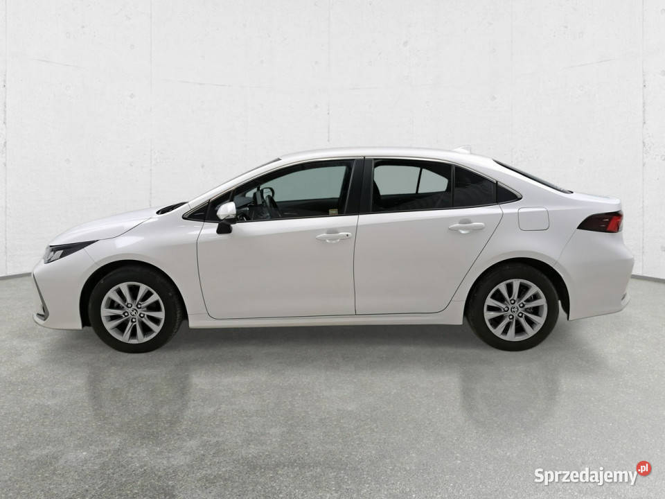 Toyota Corolla Seria E16 2012 Rok produkcji 2023 Komorniki