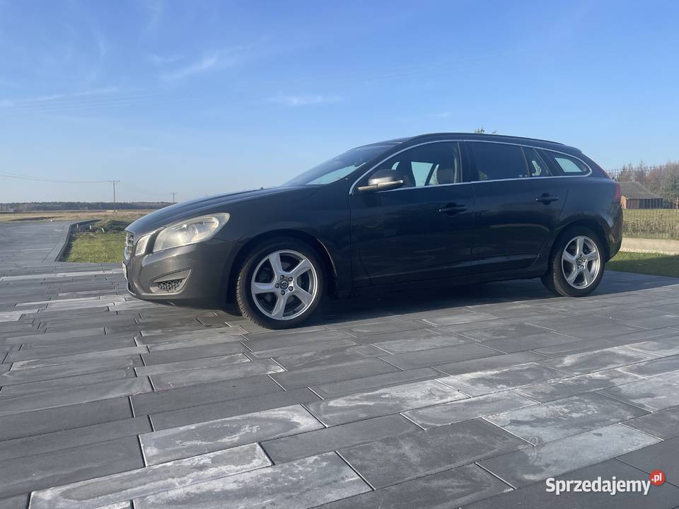 Volvo v60 ładne super stan gniazdo AUX podkarpackie Kotowa Wola