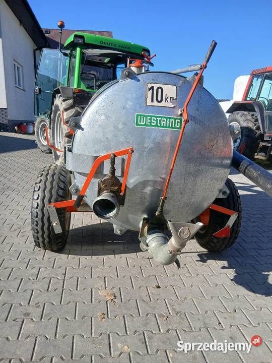 Beczkowóz Bauer 1700litrow Pyzówka