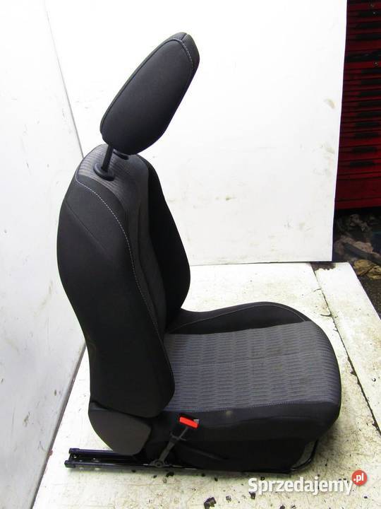 FOTEL PRZEDNI KIEROWCY LEWY PRZÓD OPEL CORSA F osobowe sprzedam