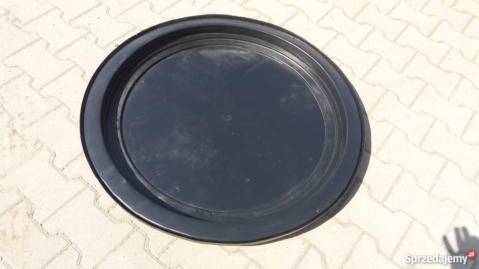 Pokrywa plastikowa na właz kanalizacyjny 74 Budownictwo i akcesoria Wrocław sprzedam