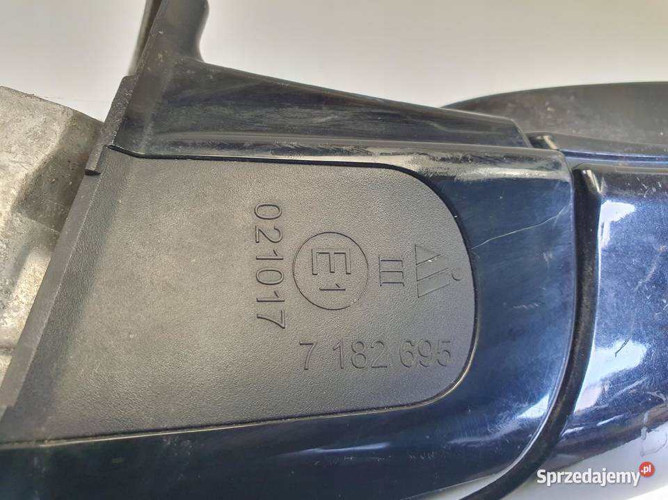 BMW E90 E91 lift 0812r LUSTERKO PRAWE 3 Pin Rudka