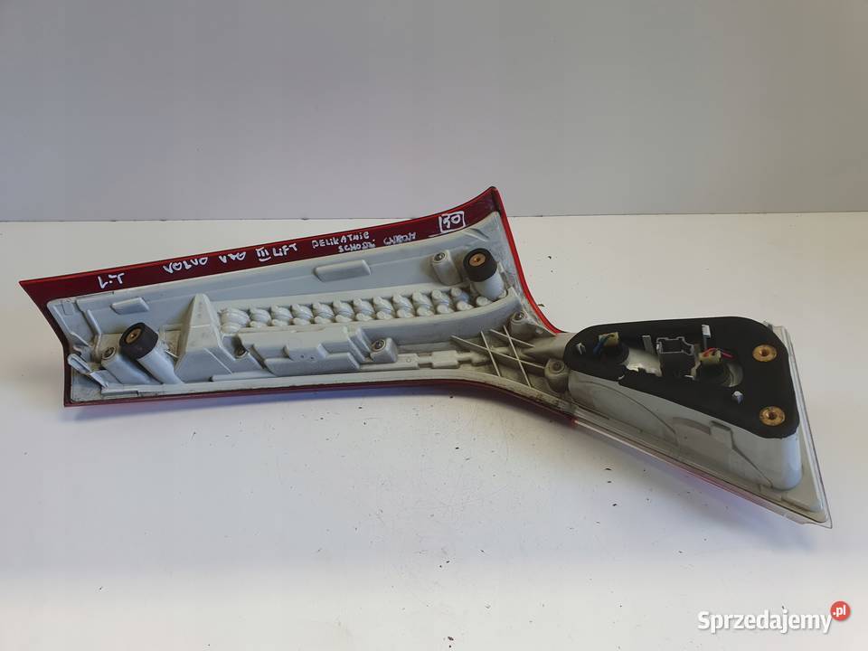 LAMPA TYLNIA LEWA Volvo V70 III 1416r LIFT LEWY osobowe lubelskie Chełm