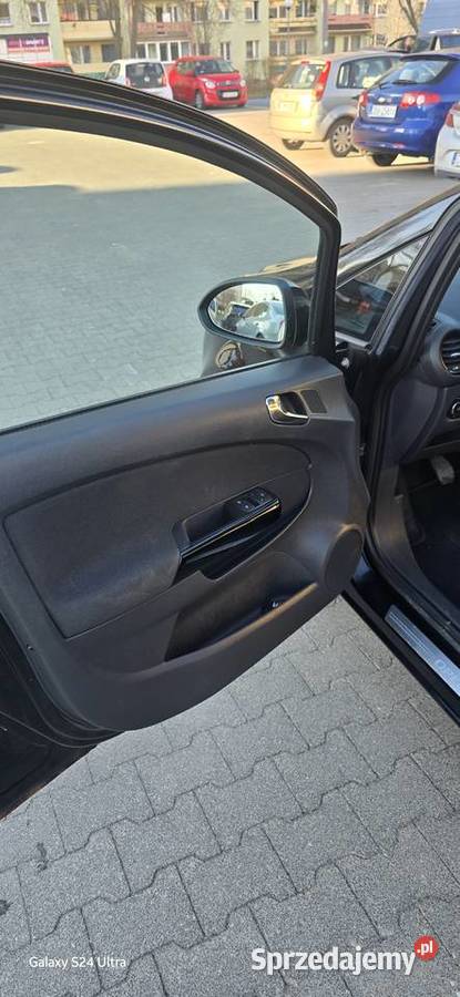 Opel Corsa D 14 16V 2010r 5 Drzwi nieuszkodzony