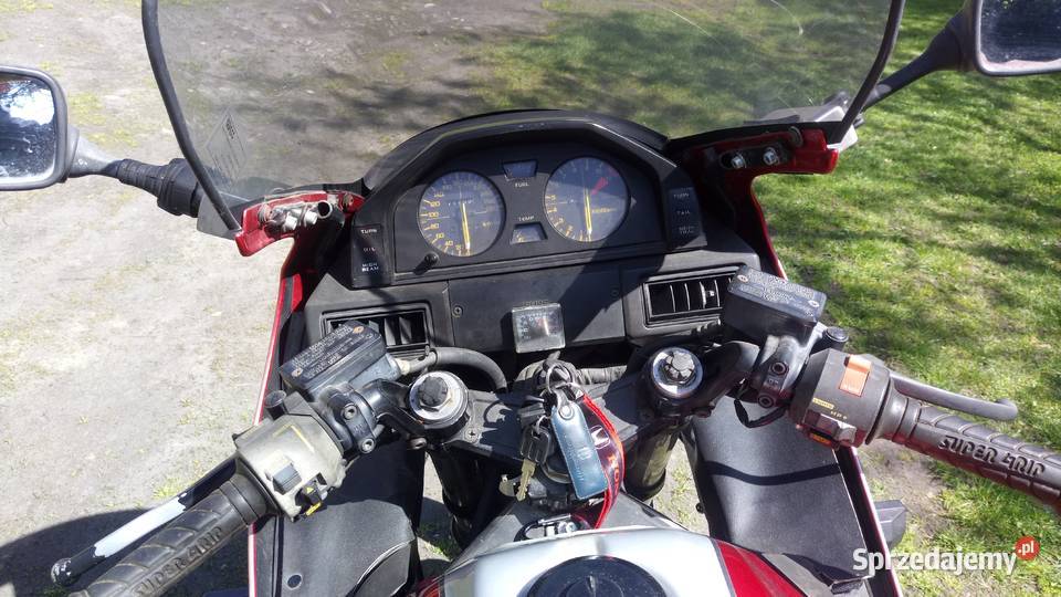 HONDA VF 1000 V4100Zadbany OKAZJA śląskie Częstochowa