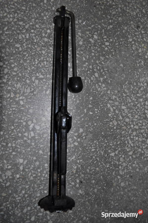 Maluch Fiat 126 Lewarek podnośnik Warszawa sprzedam