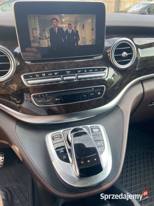 TAXI BIZNESU 6 Pasażerów kierowca Mercedes V Warszawa przewóz osób