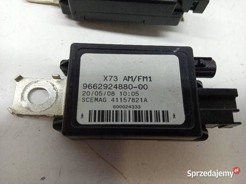 WZMACNIACZ ANTENY KOMPLET 9659840680 9662924880 Części samochodowe