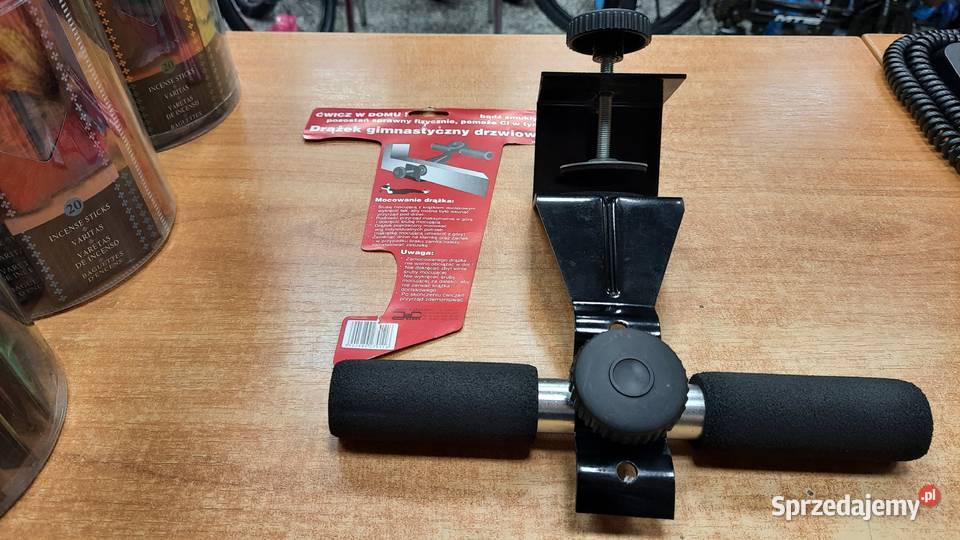 Drążek gimnastyczny drzwiowy Dębica