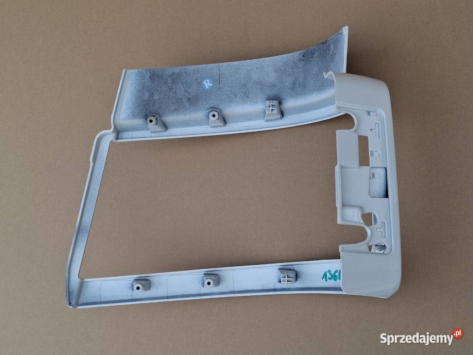 SCANIA R S OBUDOWA RAMKA REFLEKTORA OSŁONA PRAWA Bieleń