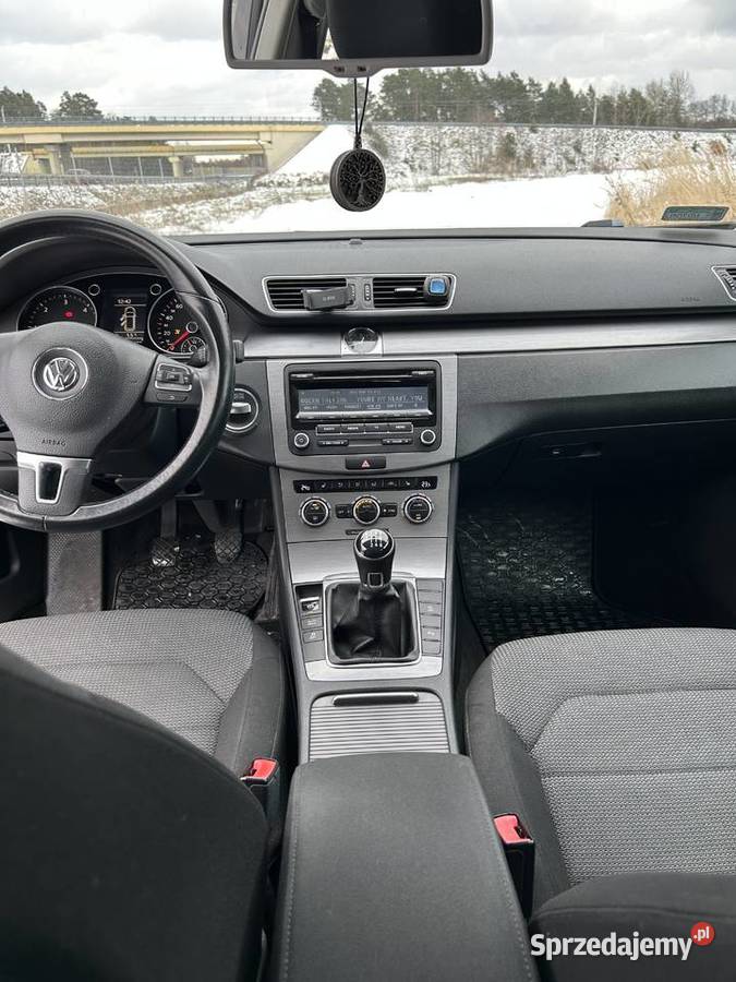 VW Passat B7 kombi 16 TDI 2013r 240km łódzkie Ozorków