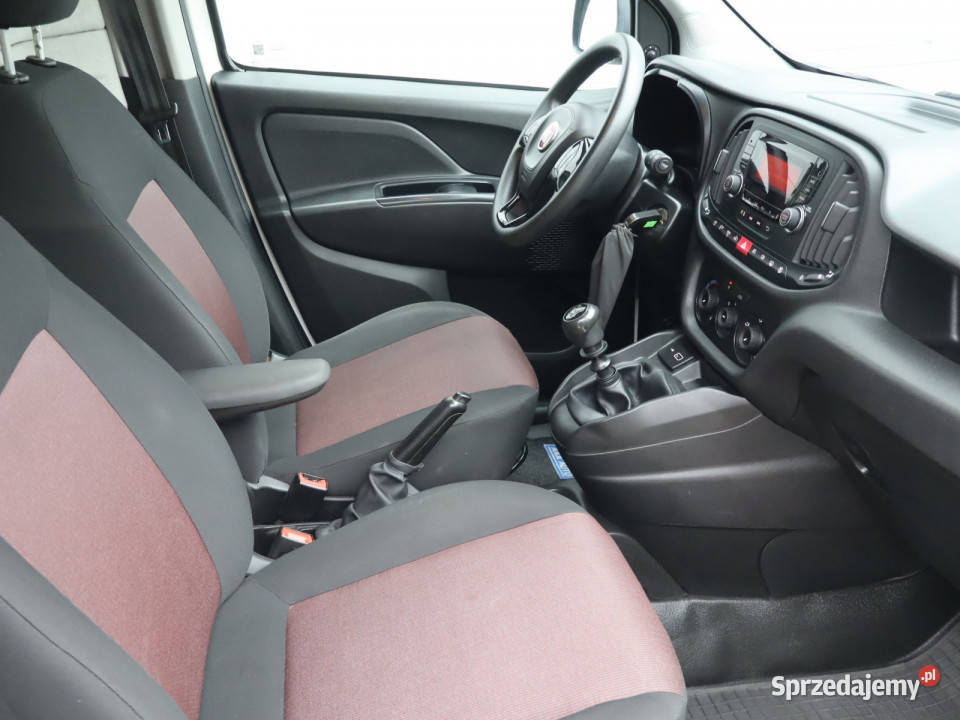 Fiat Doblo 16 MultiJet nieuszkodzony Doblo Piaseczno sprzedam