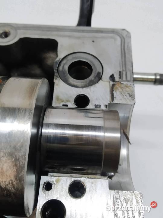 GŁOWICA KOMPLETNA 038103373R 19 TDI Skoda