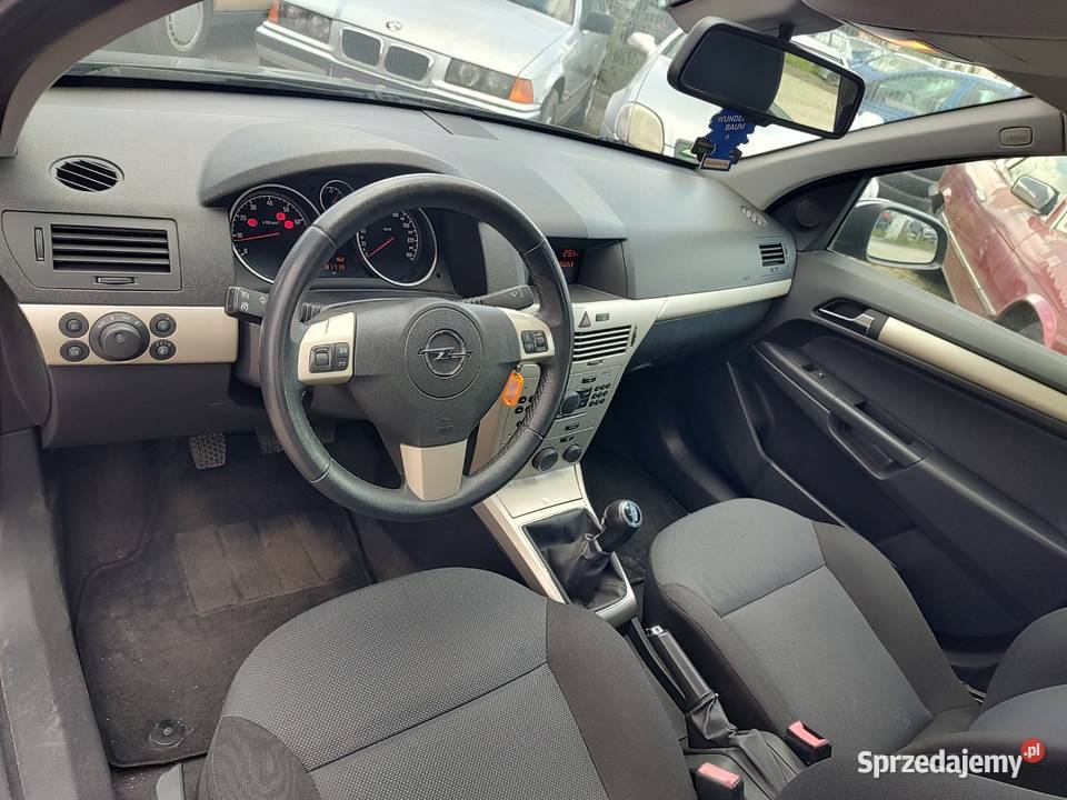 OPEL ASTRA 16 BENZYNA Leszno