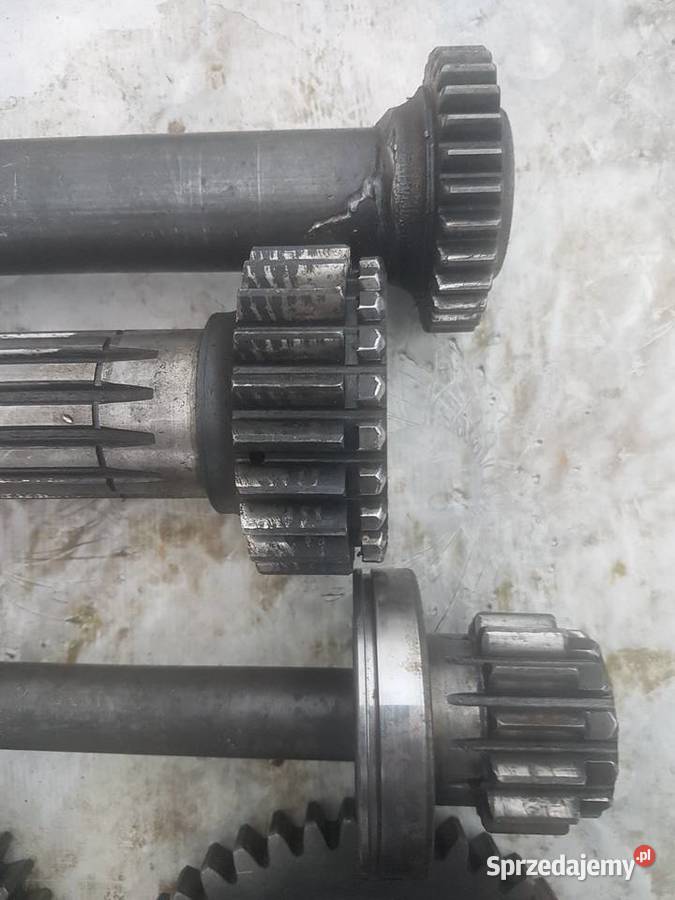 Tryby i wałki skrzyni biegów C 360 i 3p Skrzynia biegów Lipsko