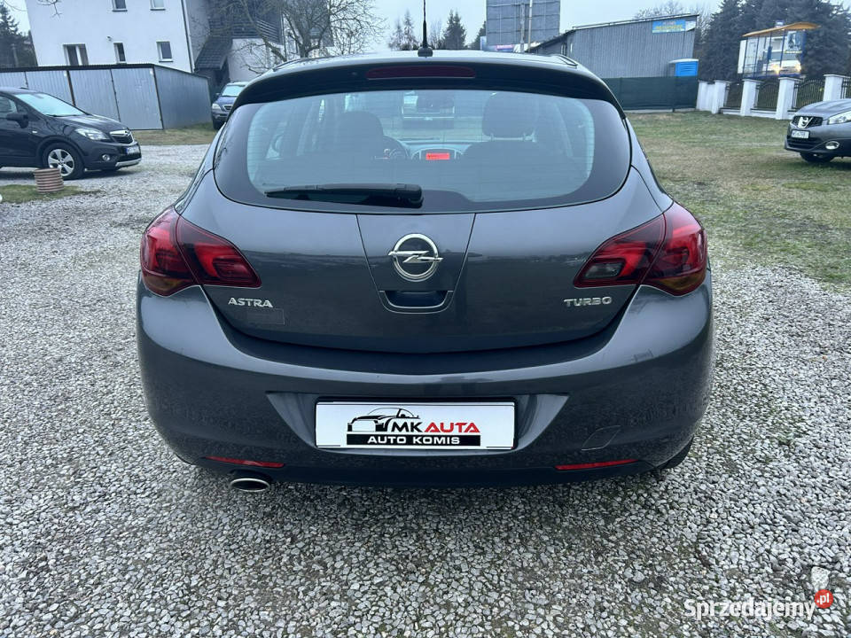 Opel Astra Cosmo J 20092019 nieuszkodzony Nowe Iganie