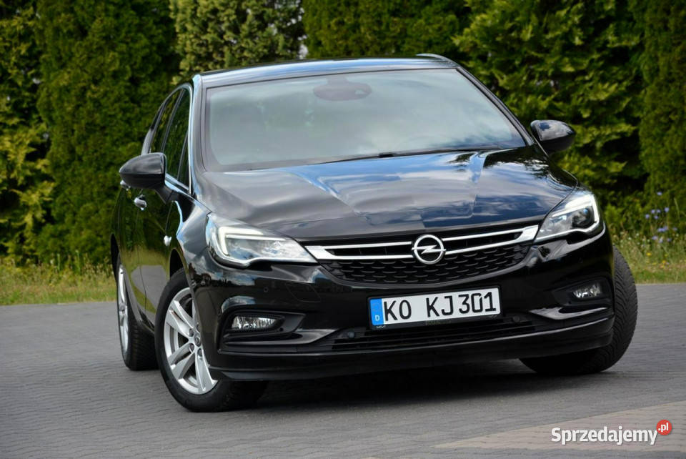 Opel Astra Ledy Front Assist Navi Kamera 2xPark benzyna