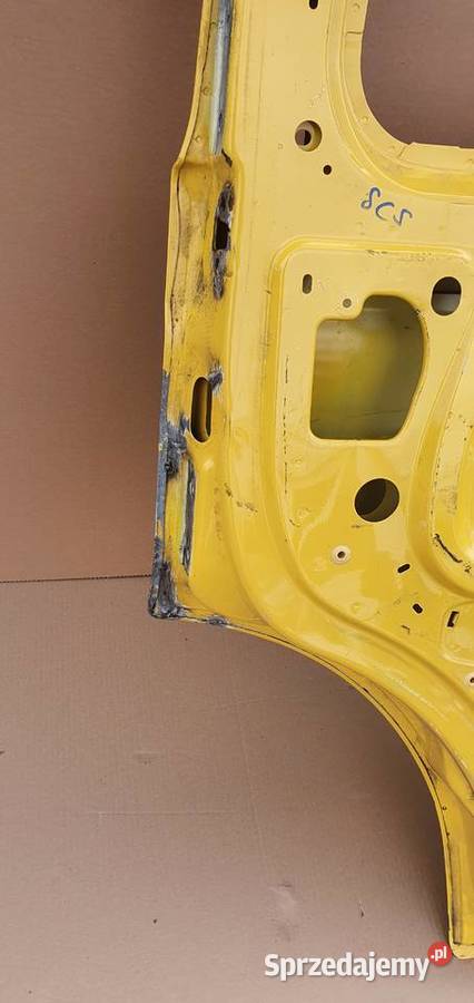 IVECO DAILY DRZWI PRAWE PRZÓD