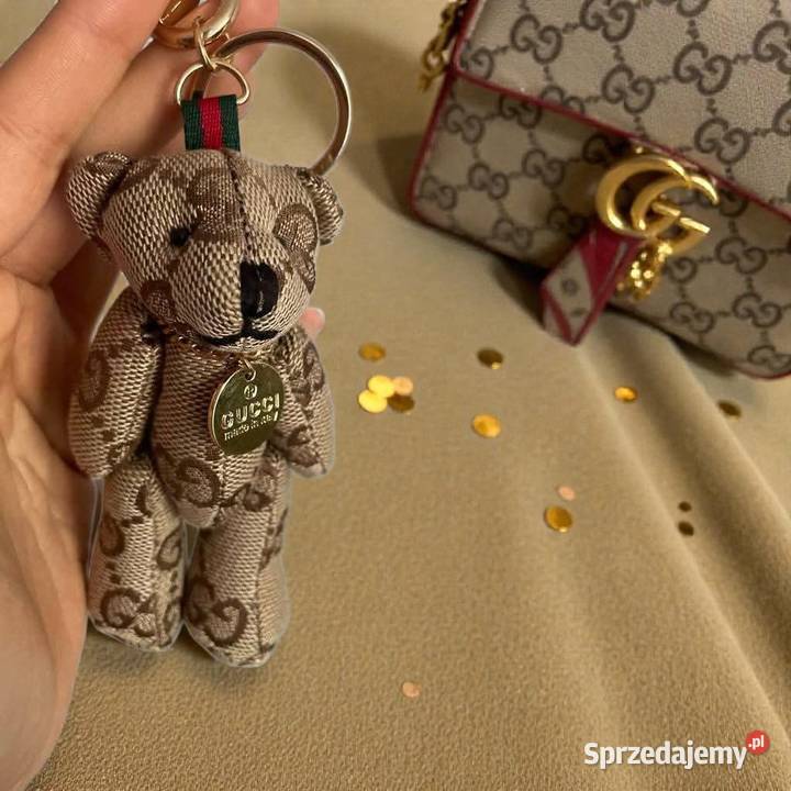 Brelok luksusowej marki Gucci przypięcie na Białystok