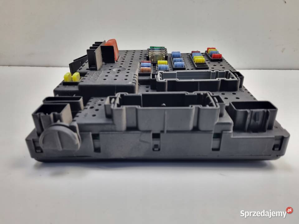 Volvo S60 I XC70 I V70 II 24 D5 SKRZYNKA Rudka