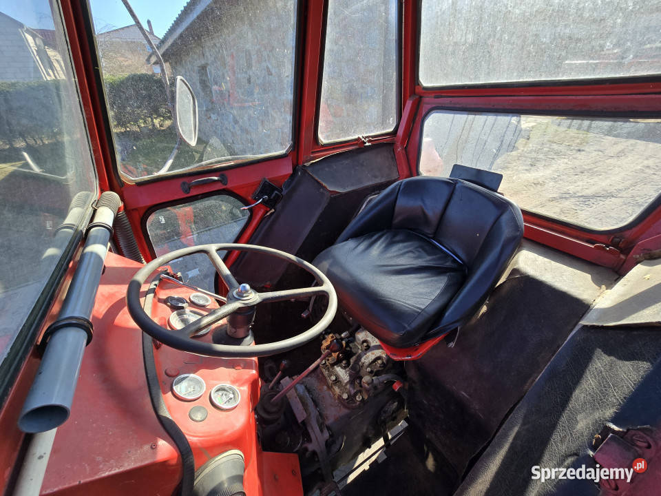 Ciągnik MASSEY FERGUSON 135 4837 mth 45 Baliki