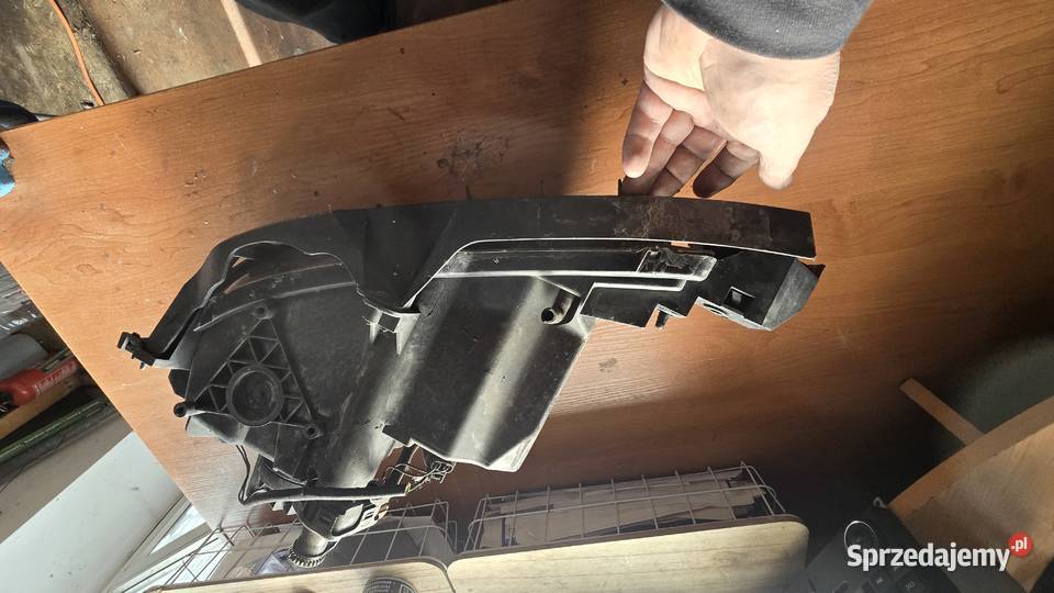 Lampa prawy przód do mazda 3 2007 Sosnowiec