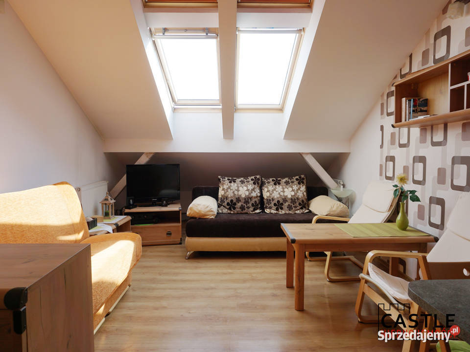 poddasze I miejsce naziemne I Stegna I zamknięte miejsce parkingowe pomorskie