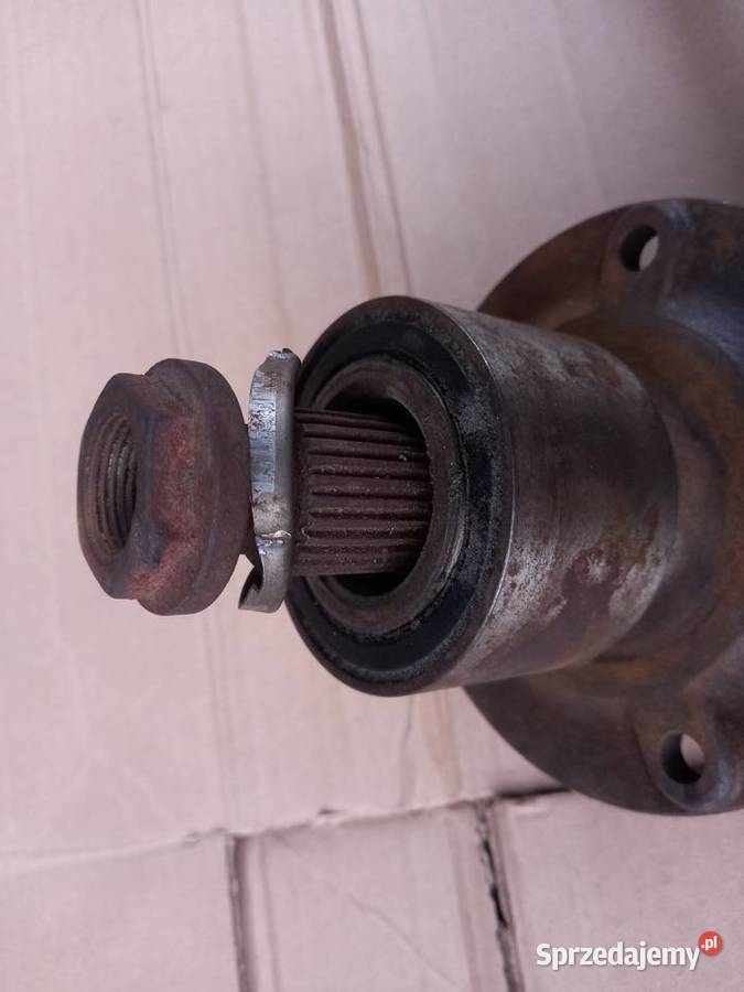 BMW e28 półoś piasta tylnego koła sprzedam