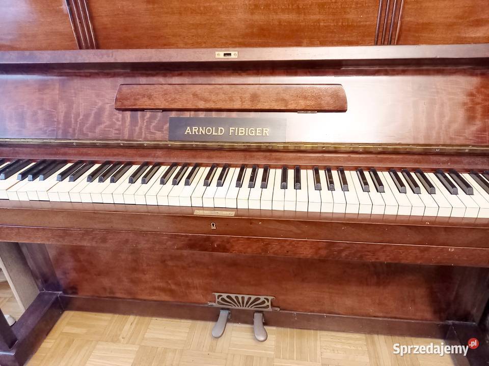 SPRZEDAM pianino ARNOLD FIBIGER, rok produkcji: 1939 r