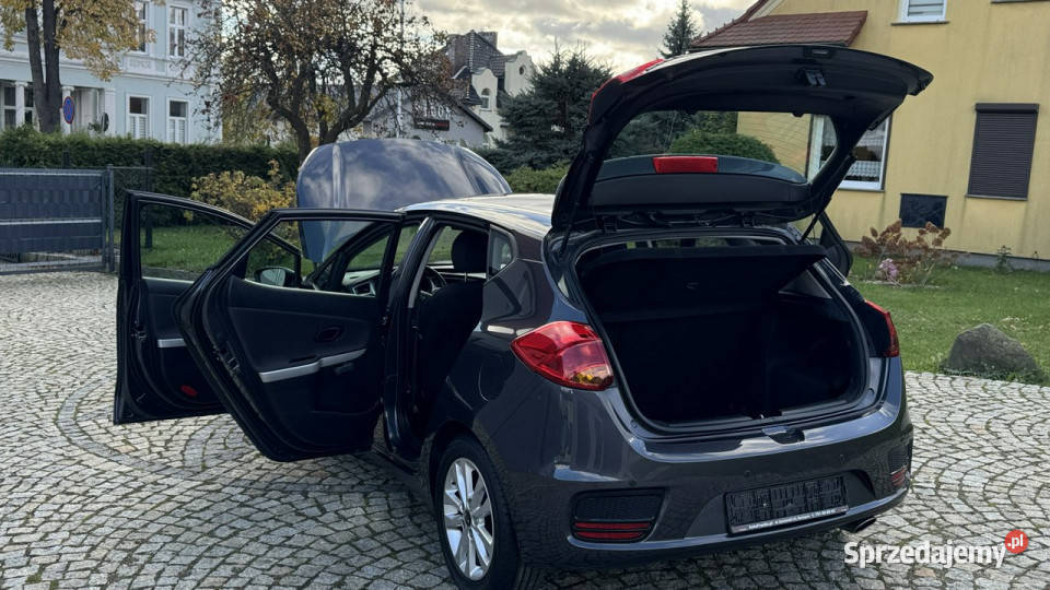 Kia Ceed 14 Benz 101 z Niemiec Nawigacja LIFTOWY Strzegom