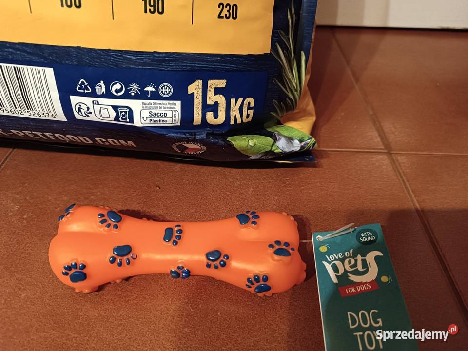 15 karma sucha BRIT z kurczakiem Medium Zabawka sprzedam