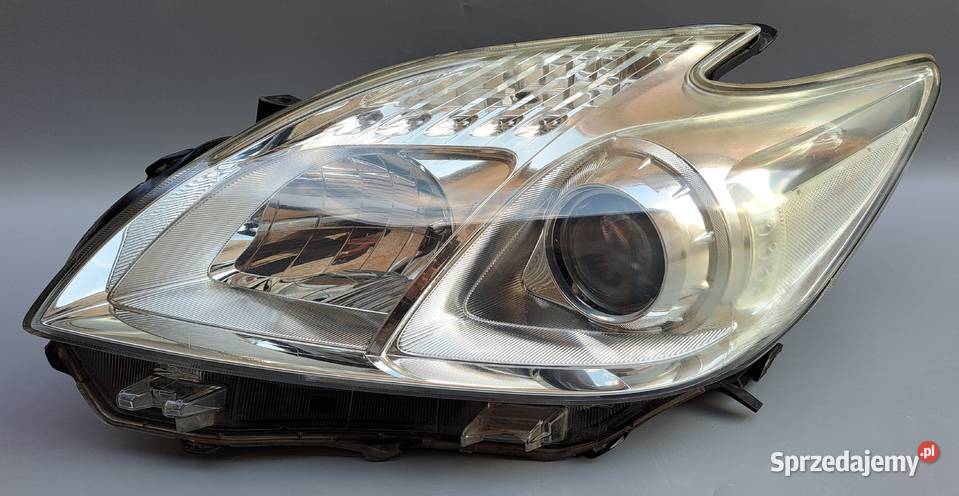 TYTUŁ OGŁOSZENIA LAMPA PRAWA PRZÓD TOYOTA PRIUS osobowe dolnośląskie Mielęcin