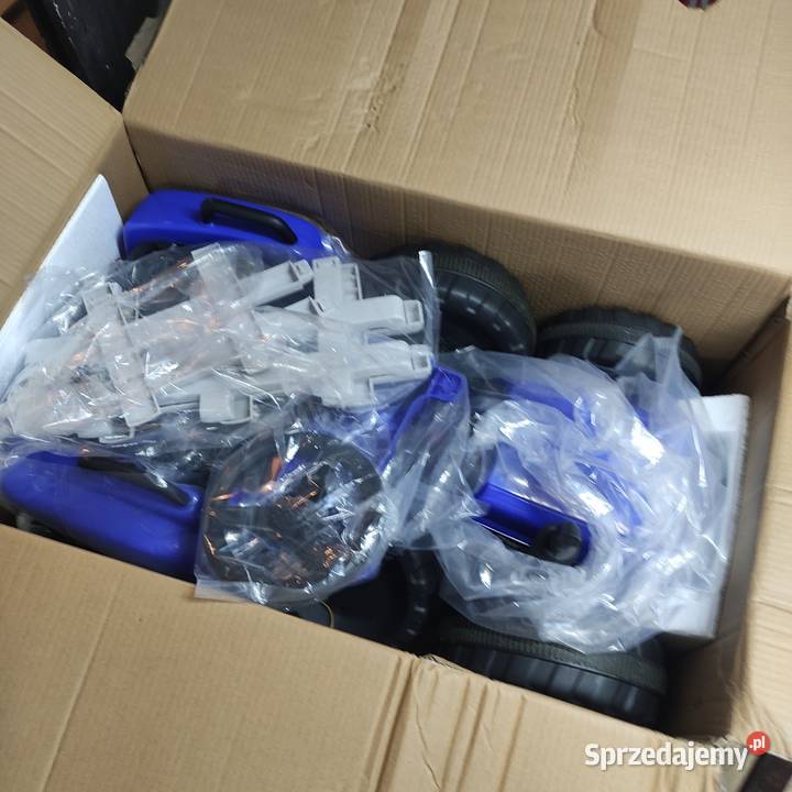 Ciągnik elektryczny z wyjmowaną przyczepą Żory