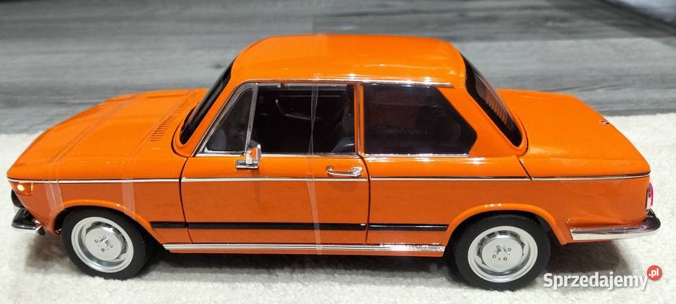 BMW 2002 Tii w skali 118 Kutno