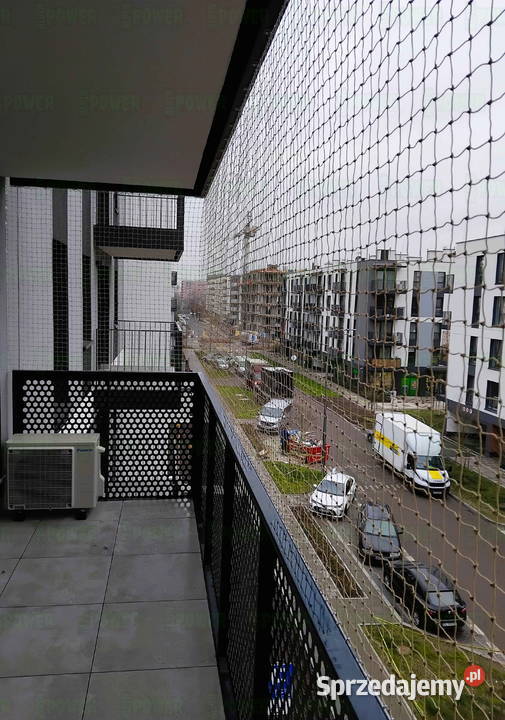Montowanie siatek na balkon przed ptakami Warszawa usługa dla zwierząt