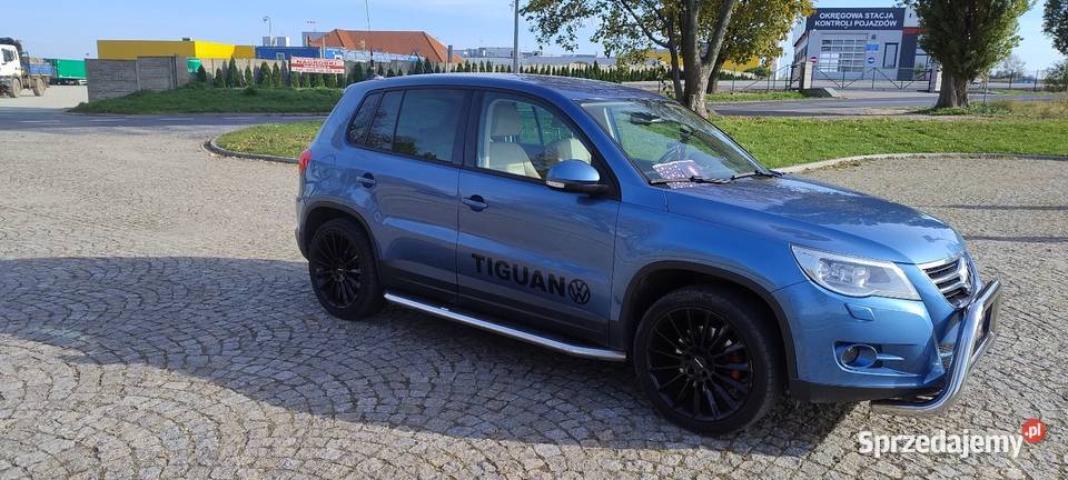 Volkswagen Tiguan z 2010 r 20 TSI 4 Motion o Rok produkcji 2010 Strzegom