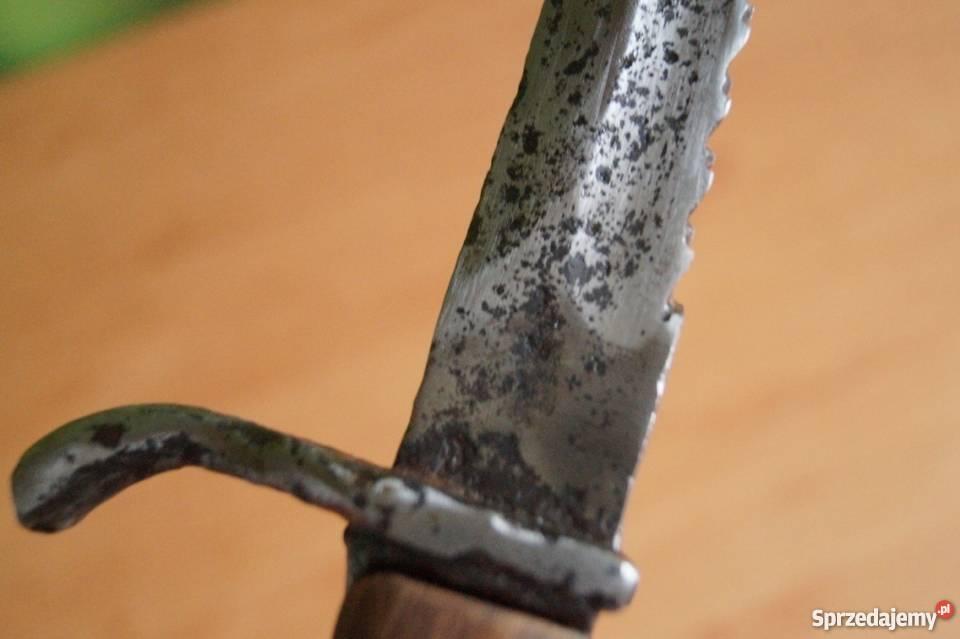 Bagnet 9805 liść z piłą Gniezno