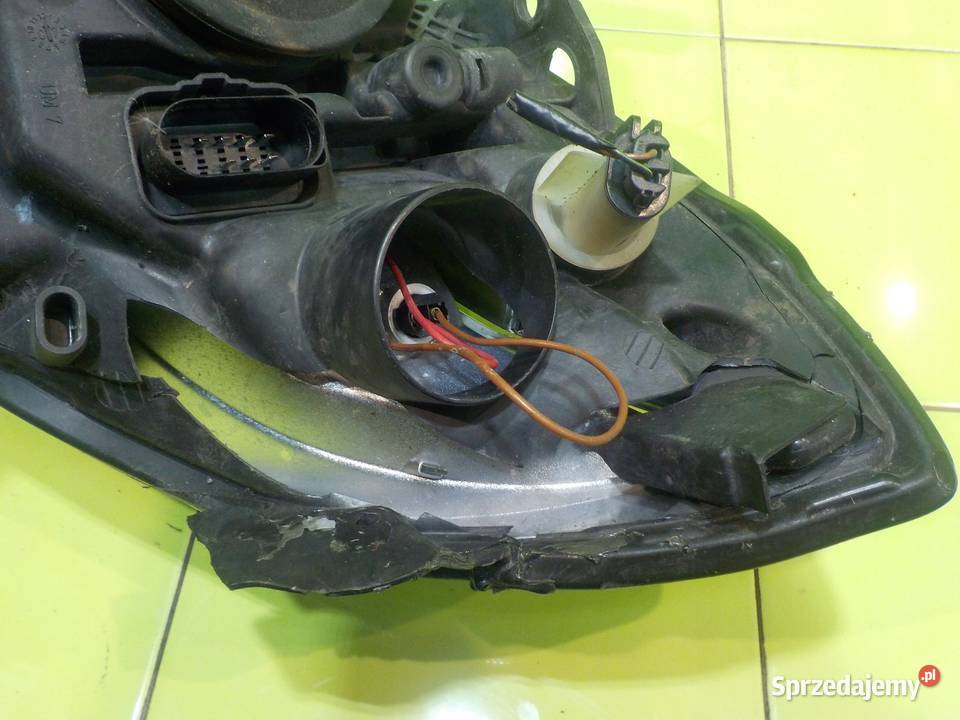 SKODA FABIA II 08r 14 TDI HB 5D lampa prawa sprzedam