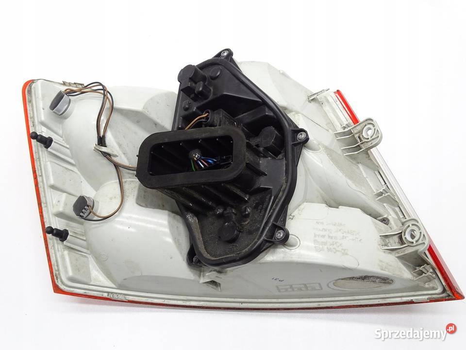 LAMPA PRAWA PRAWY TYŁ TYLNA SKODA OCTAVIA III