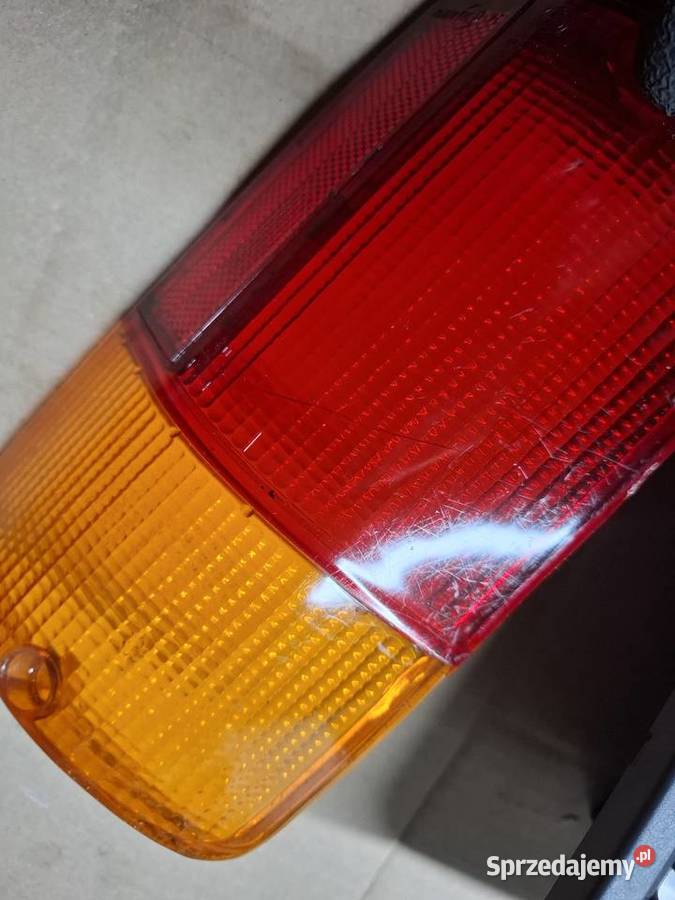 Lewa lampa tyl tylna Fiat 126p Maluch Elegant opolskie Strzelce Opolskie
