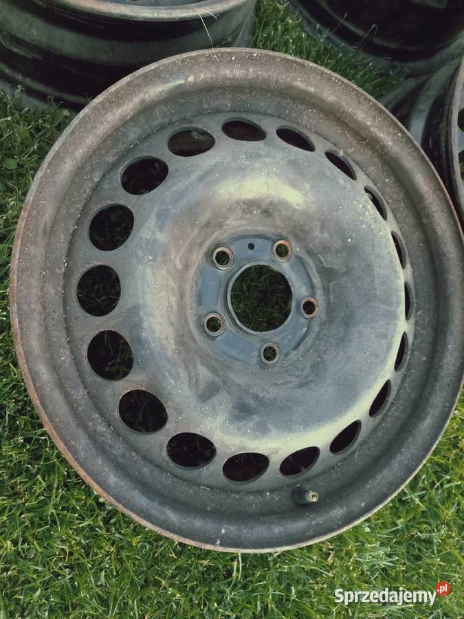 Felgi stalowe Audi fi 66 16 Chmieleń sprzedam
