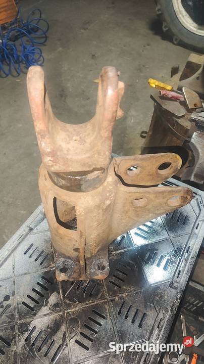 Sprzedam zaczep górny do ursusa c325328 Zakroczym