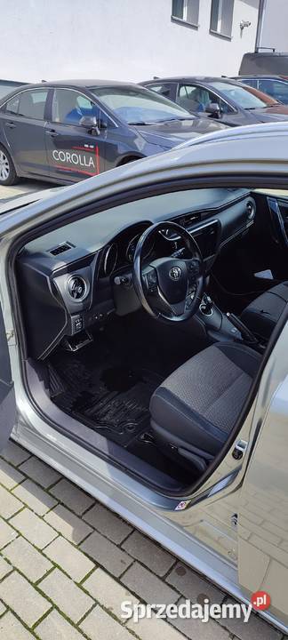 Toyota Auris Hybrid Olsztyn